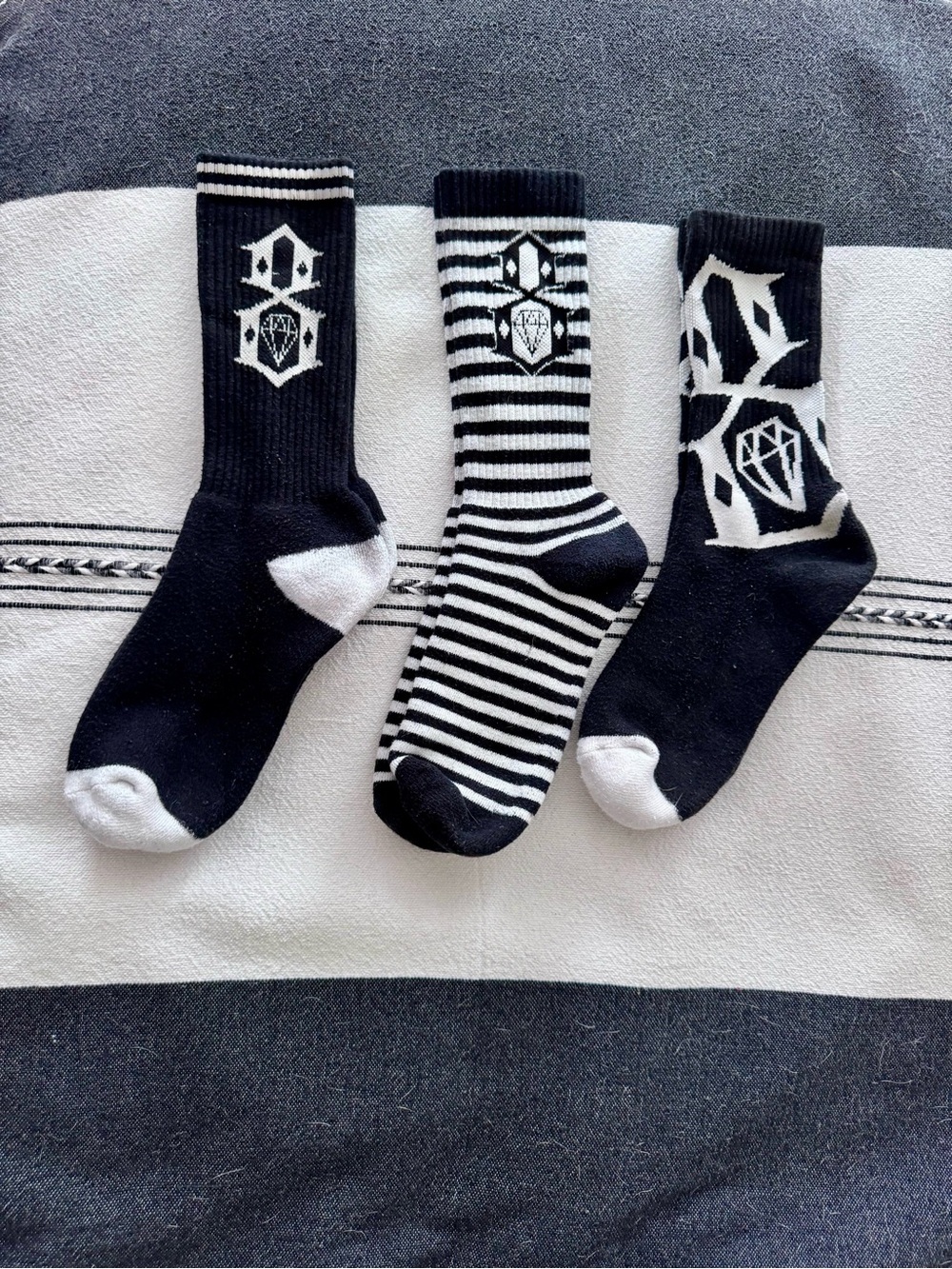 Rebel8 Black & White Patterned Men’s Crew Socks - Pack of 3